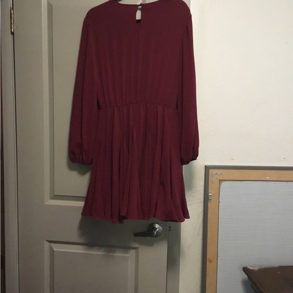 Premier Amour Burgundy Long Sleeve Dress - Picture 2 of 3